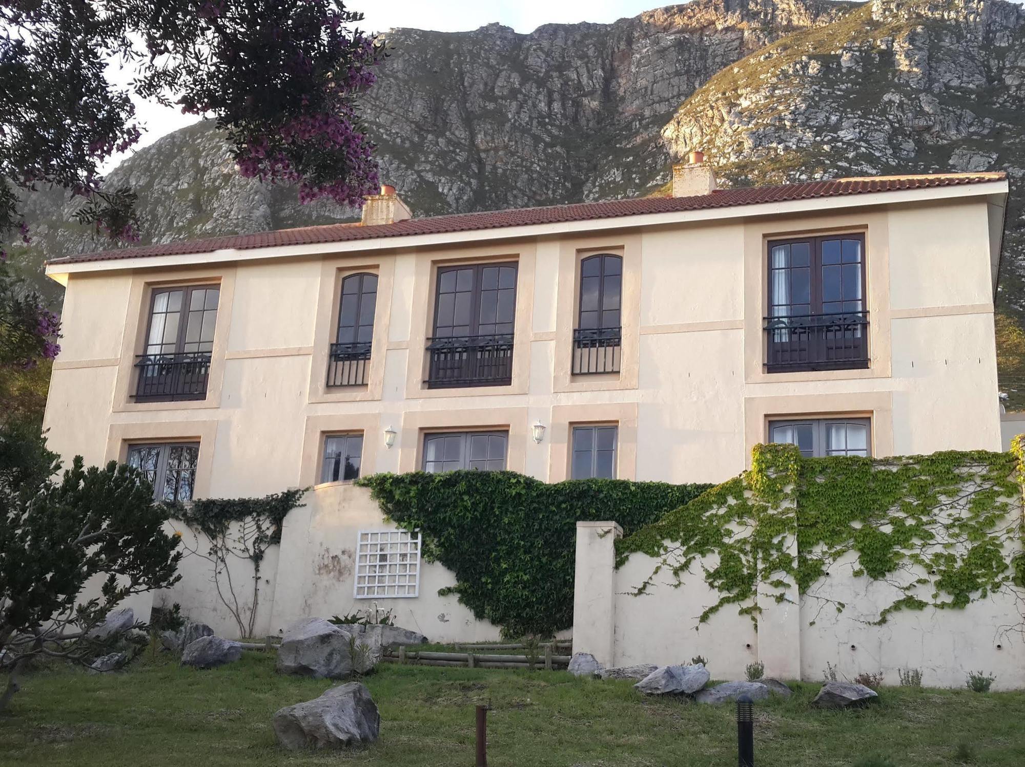 Bucaco Sud Guest House Bettyʼs Bay Exterior foto