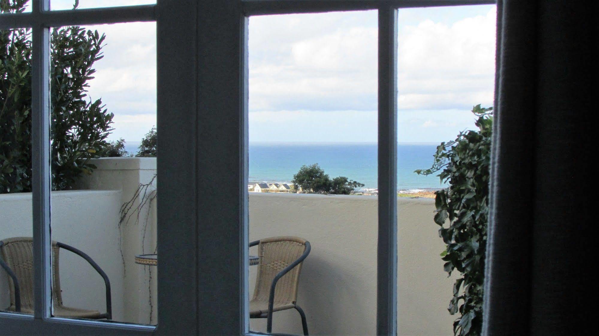 Bucaco Sud Guest House Bettyʼs Bay Exterior foto